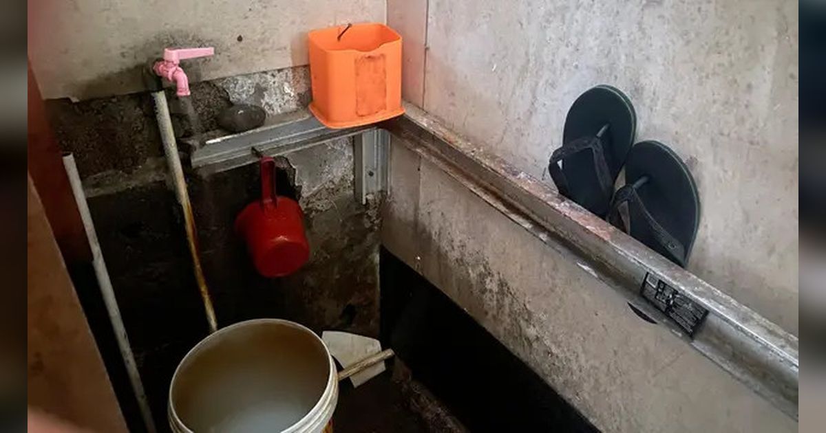 Kisah Warga Jakarta Bertahan Saat Pasokan Air PAM Bermasalah