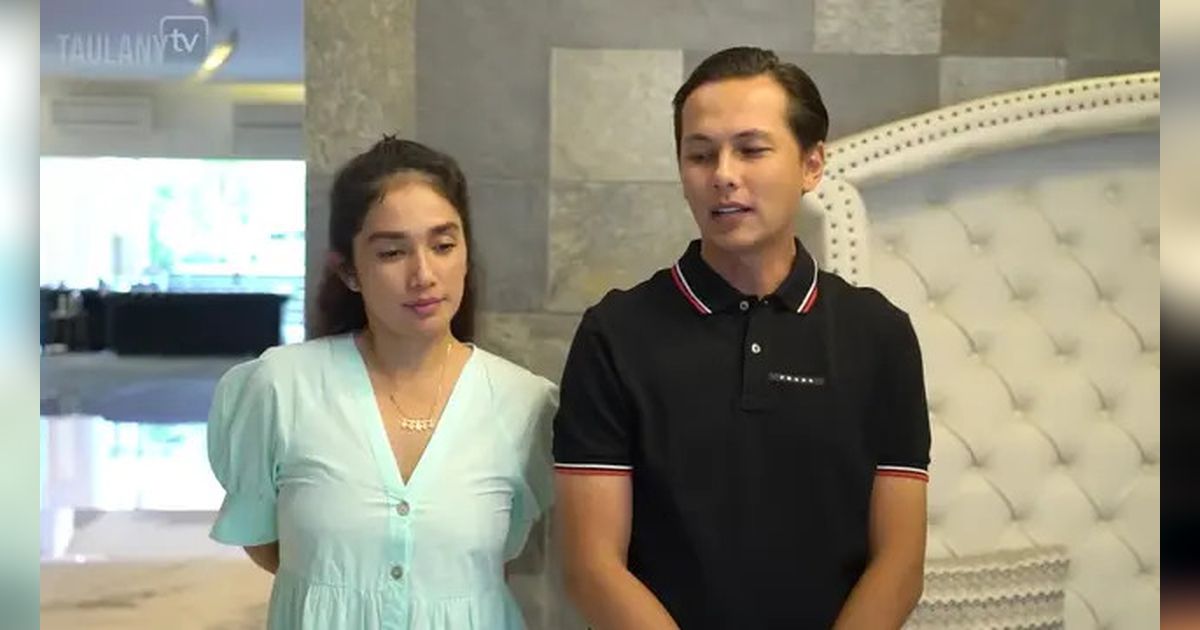6 Potret Ruang Tamu Andhika Pratama dan Ussy Sulis