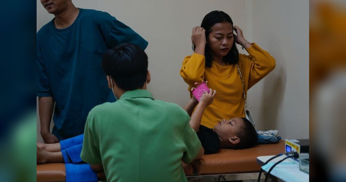 Pupuk Kujang Khitan Massal 510 Anak dengan Teknologi Laser, 
