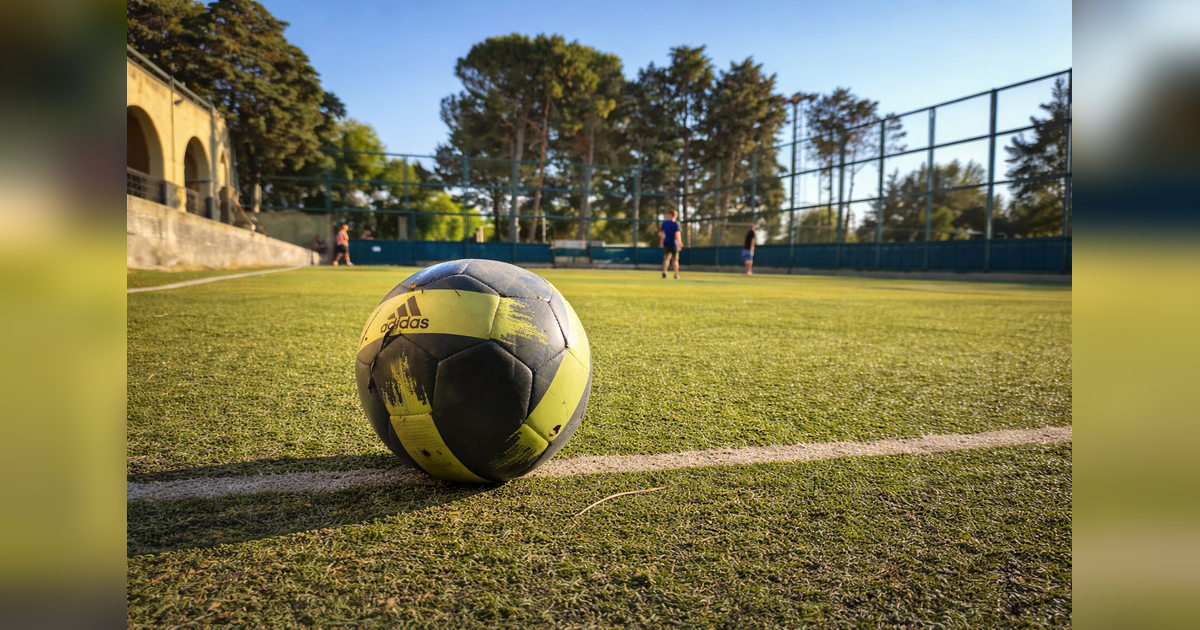 {{caption}}