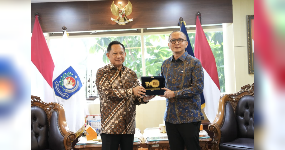 {{caption}}