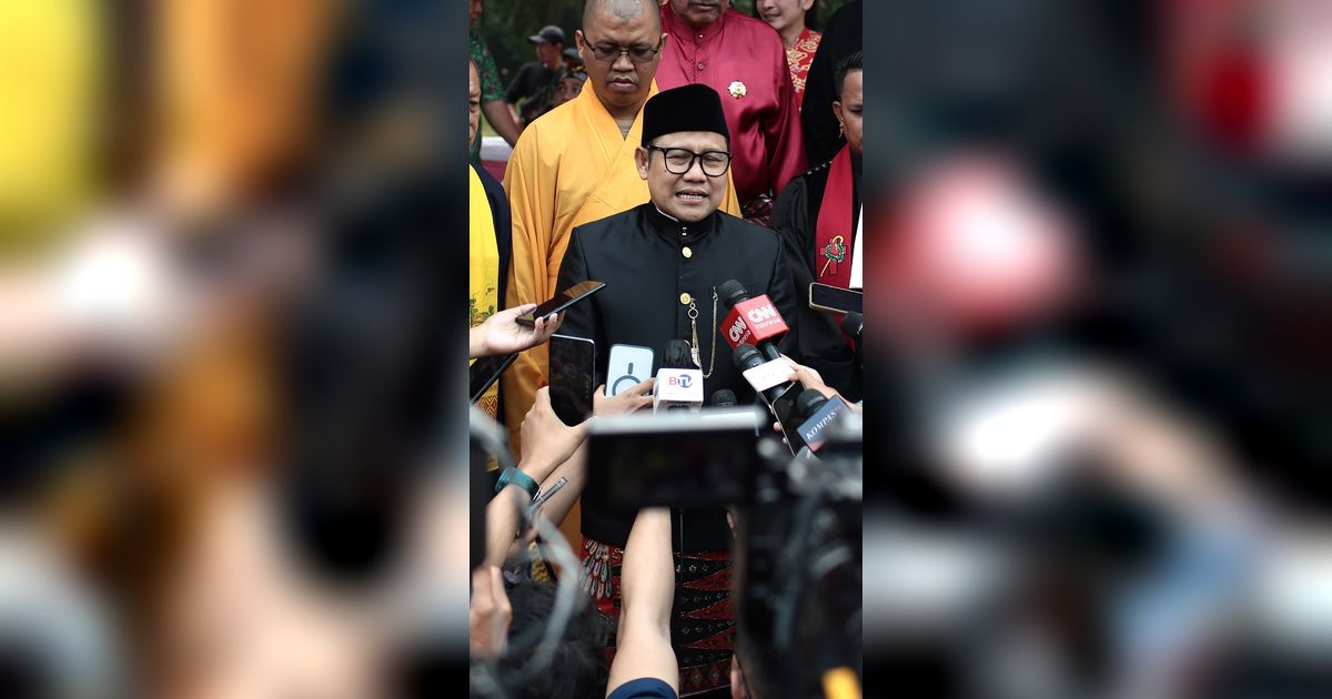 FOTO: Gelar Apel dan Parade Kesaktian Pancasila di Tugu Proklamasi, Cak imin Hadir dalam Balutan Busana Betawi