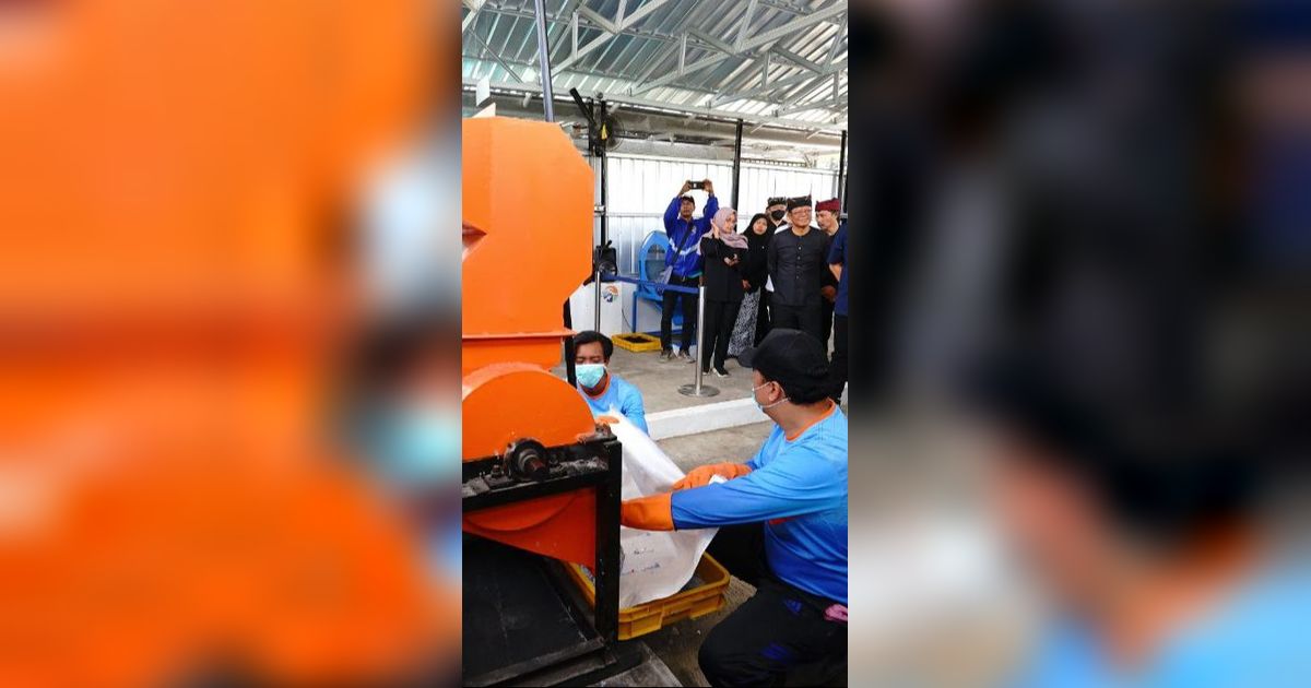 Pasar di Banyuwangi Dilengkapi dengan Bank Sampah, Bupati Ipuk: Ditangani dari Hulu