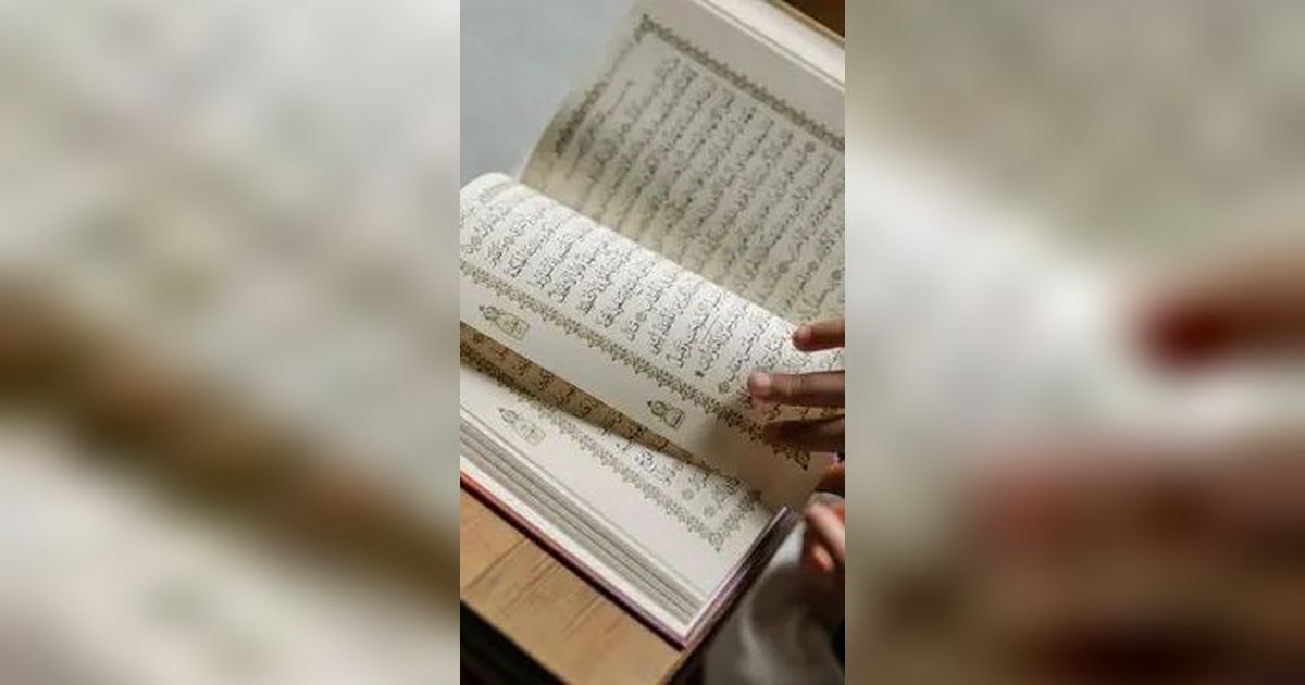 Hukum Menolak Meminjamkan Uang ke Orang Lain dalam Islam, Diperbolehkan atau Tidak?