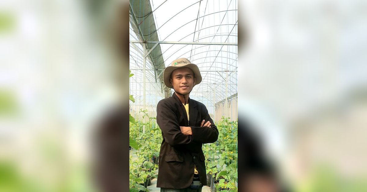 Sempat Diejek Gila, Pemuda Pelopor Gerakan Bertani Tak Perlu Kotor-kotoran di Sawah Ini Punya Segudang Prestasi