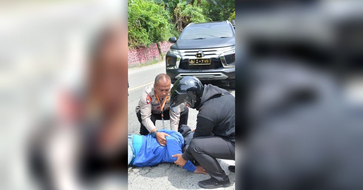 Aksi Heroik Jenderal Polisi di Papua, Tanpa Ragu Turun Mobil Tolong Korban Kecelakaan