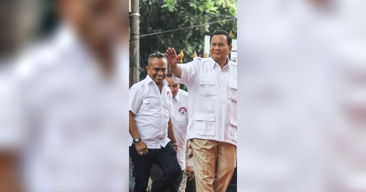 FOTO: Senyum Prabowo Subianto Mendapat Dukungan Aktivis 98 dan Kabar Mengejutkan Terkait Pasangan Capres 2024