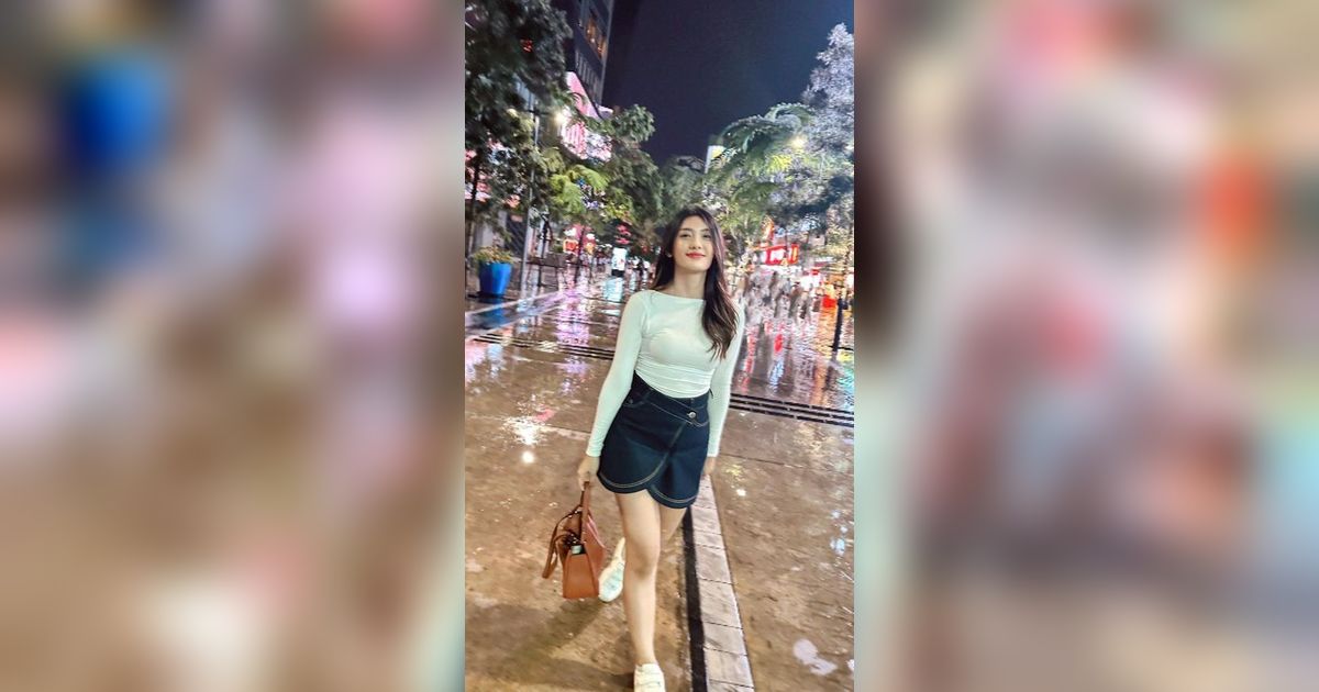 Cantik! 10 Potret Anissa Aziza Istri Raditya Dika Jalan-jalan di Bangkok Penampilannya Disebut Seperti Gadis, Netizen 'Ibu-ibu ini Anak Dua'