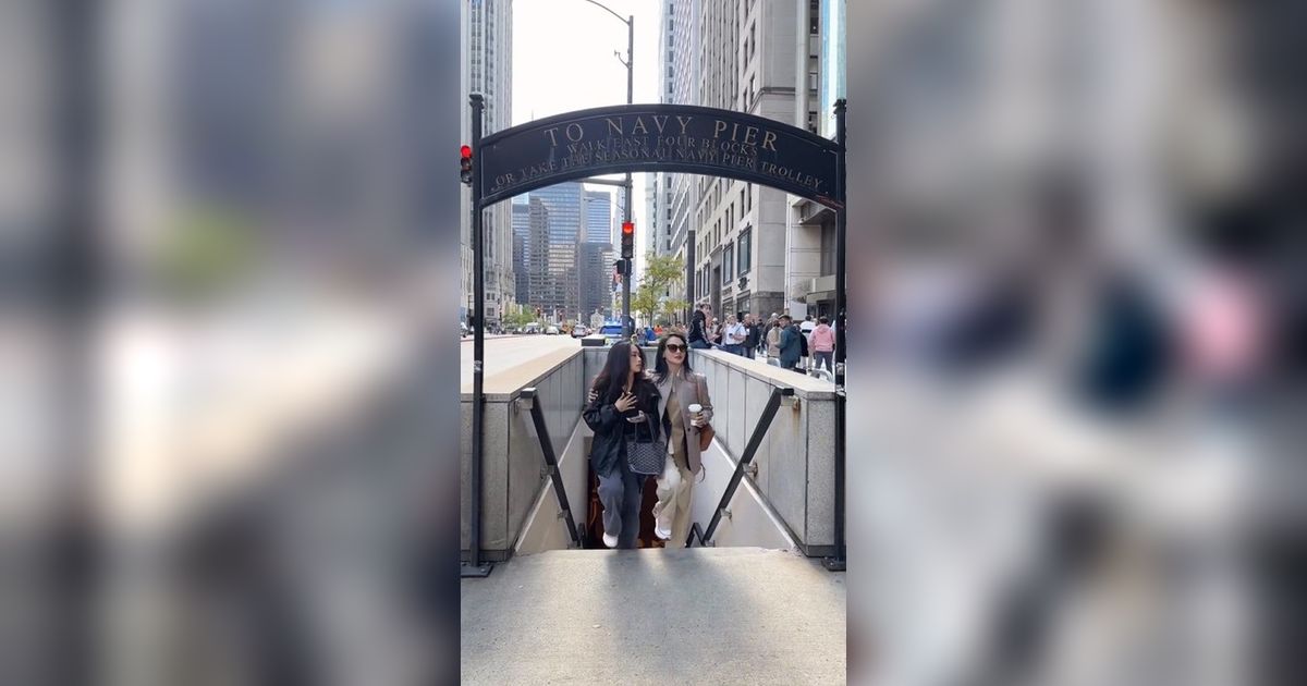 LDR Indonesia-Amerika, 8 Foto Ririn Ekawati dan Jasmine Abeng Saat Liburan di Chicago