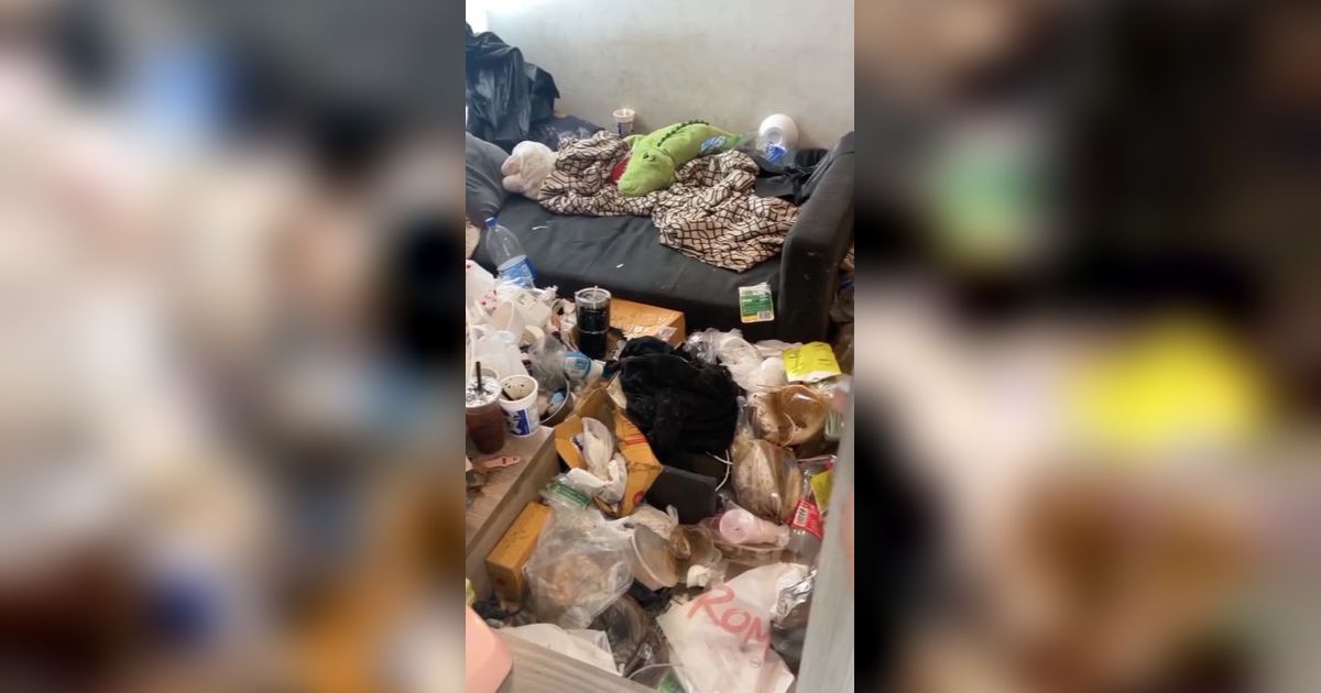 Bak Bantar Gebang, Kamar Kos Cewek ini Penuh Sampah Benar-benar Menjijikan