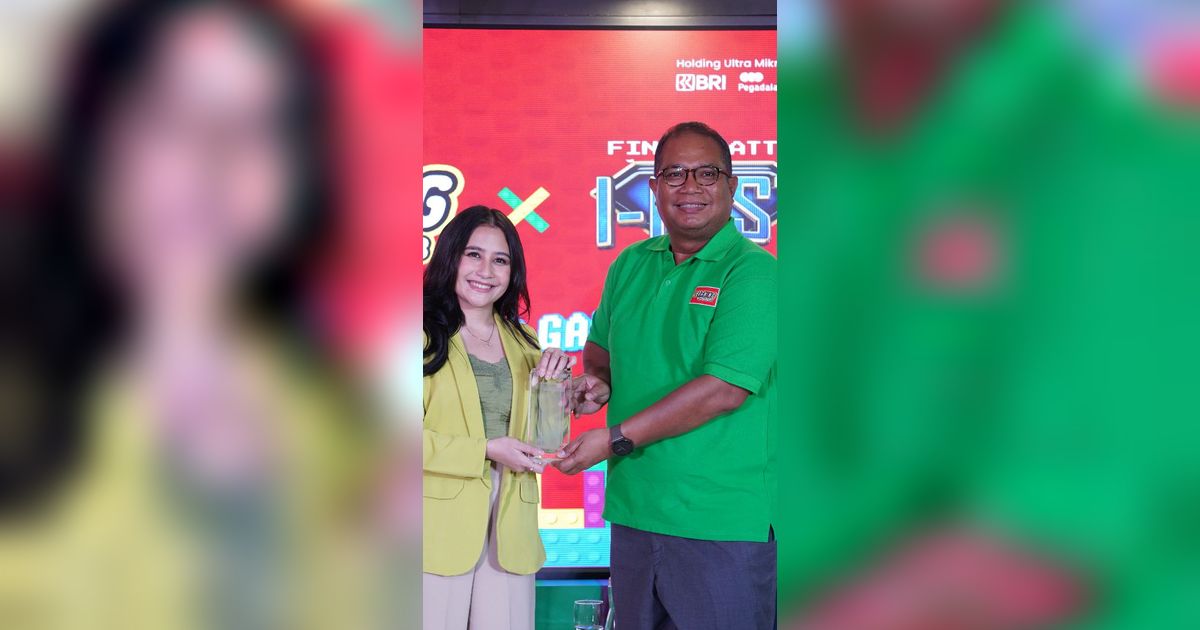 Prilly Latuconsina, Artis Sekaligus Dosen Beri Motivasi di Learning Festival X I-Fest PNM 2023