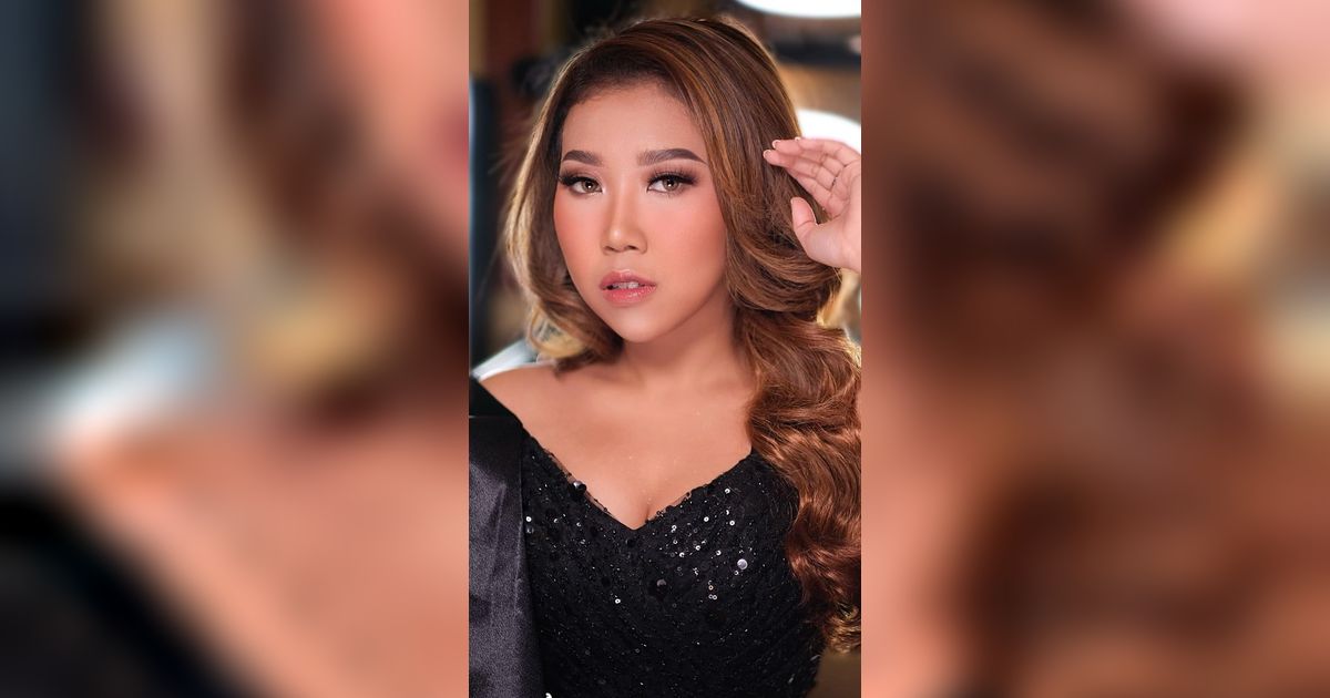 Kiky Saputri Recreate Makeup Sherina, Lihat Hasilnya