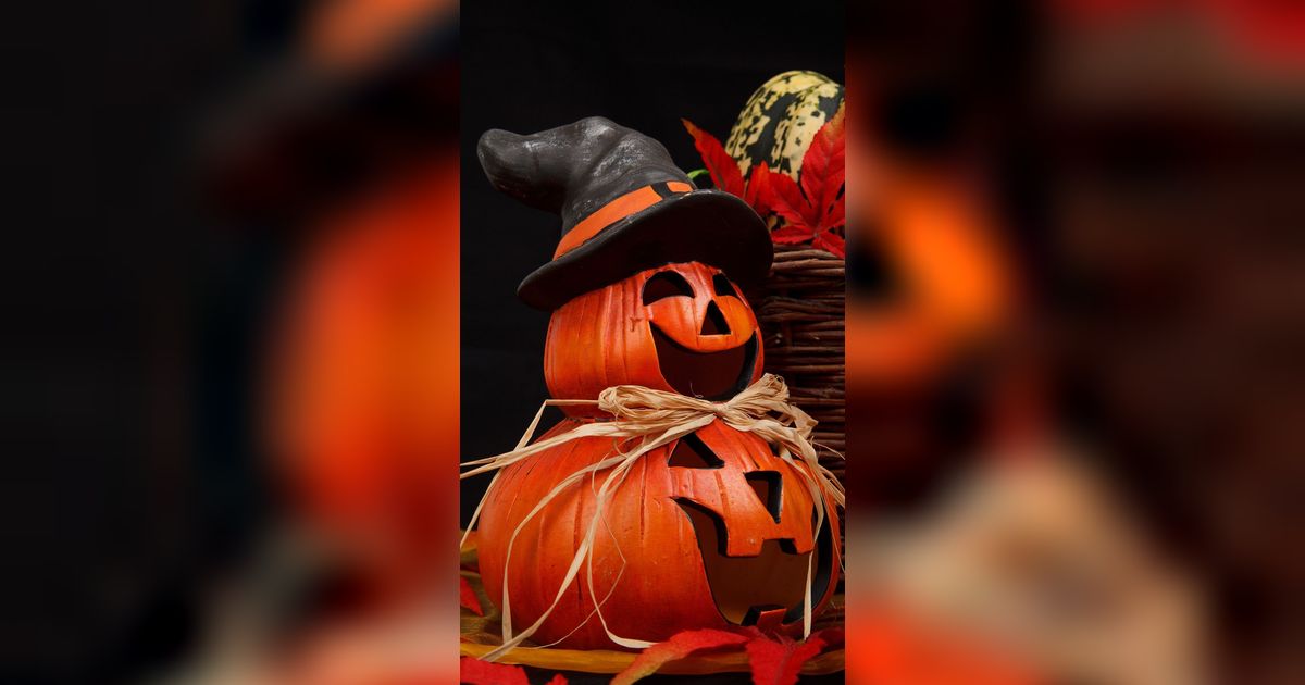 InstaBoo 44 Halloween Quotes for Instagram to Haunt Your Feed