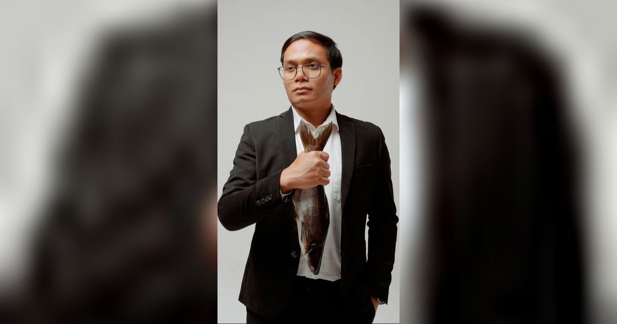 Masuk Forbes dengan Pose Foto Nyentrik, Ini Sosok Gibran Huzaifah Pengusaha Lulusan ITB