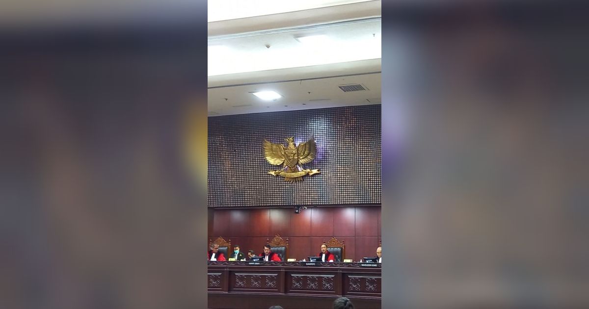 Ini Sosok yang Bantu Almas Mahasiswa UNSA Solo Gugat Batas Usia Capres-Cawapres hingga Dikabulkan MK