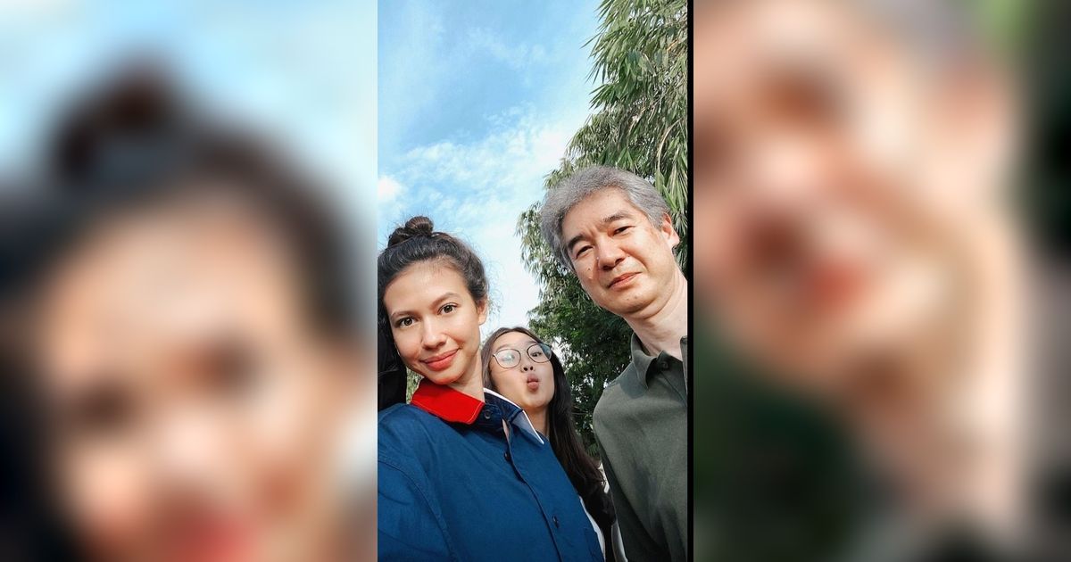 LDR Beda Negara, 8 Foto Kedekatan Yuki Kato dengan Bapaknya yang Asli Orang Jepang