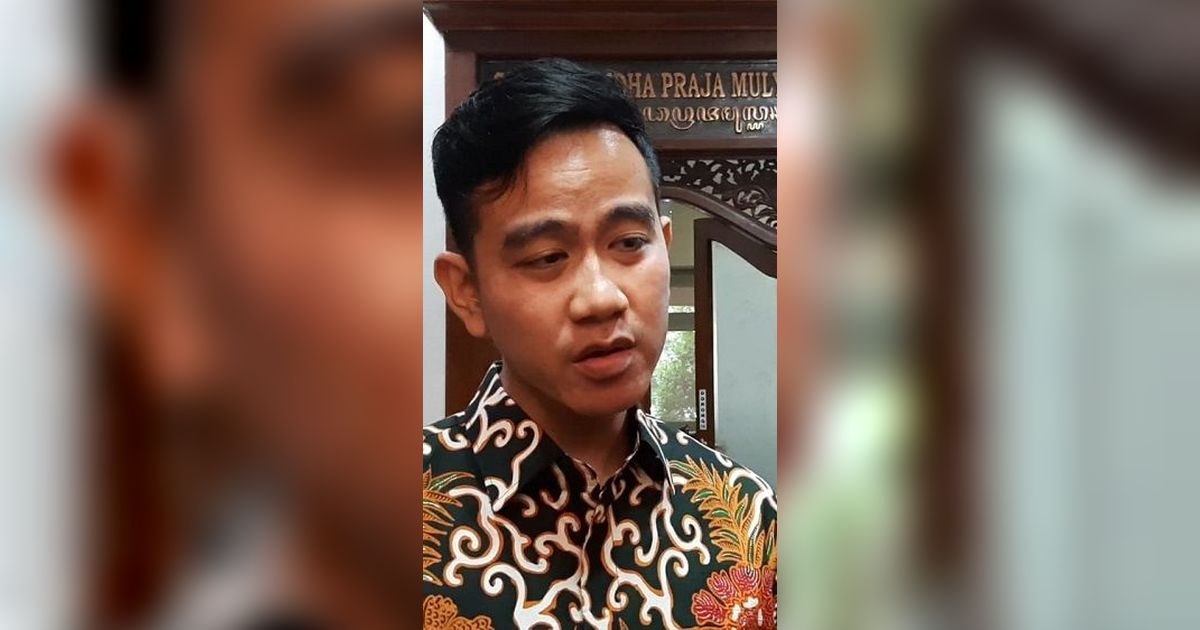 Diisukan Pindah ke Golkar, Gibran Pastikan Masih Kader PDIP