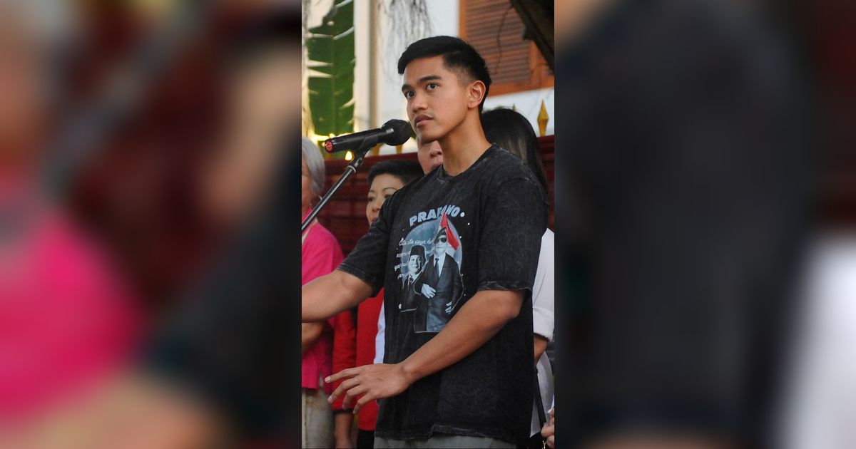 Kaesang Ganti Slogan PSI 'Tegak Lurus Bersama Pak Jokowi'