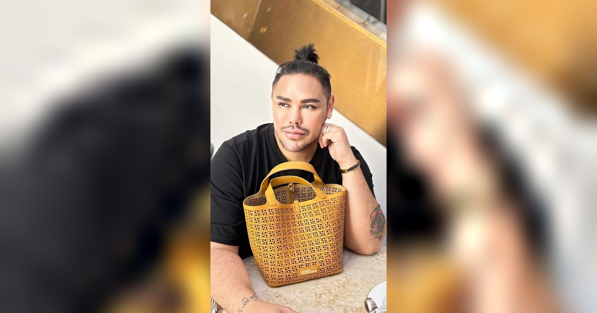 12 Potret Penampilan Jadul Ivan Gunawan saat Main Sinetron Bareng Agnez Mo, Rambut dan Busananya Disorot