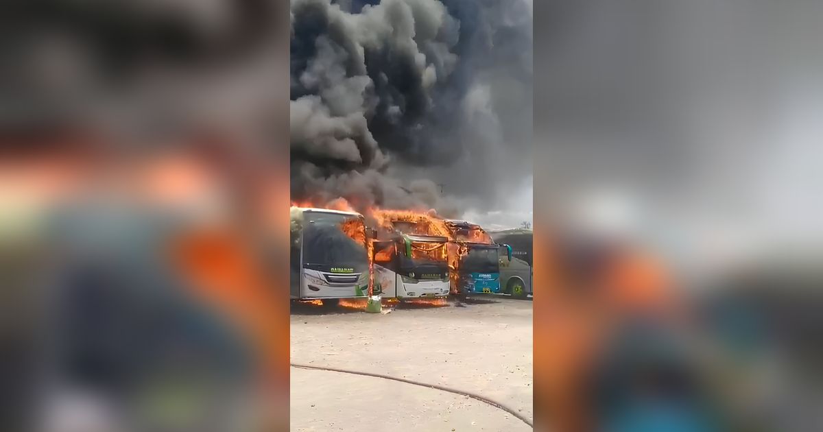 Hanguskan Lima Unit Bus, Ini 5 Fakta Kebakaran Pool Bus Sahabat di Cirebon