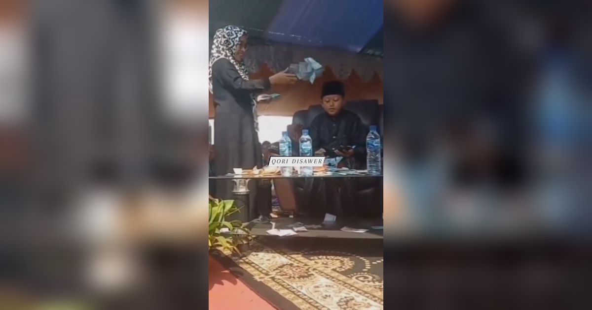 Viral Emak-Emak Sawer Qari Bak Biduan saat Maulid Nabi, Netizen Singgung Penistaan Agama