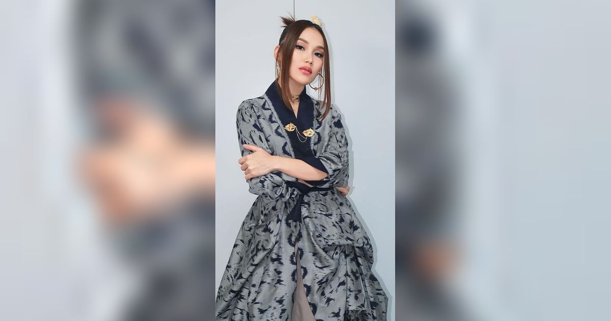 Ayu Ting Ting Jadi Model Fashion Show, Fans Memuji Setinggi Langit