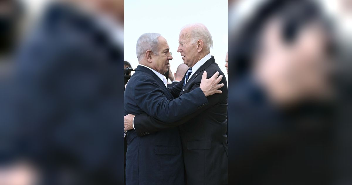 FOTO: Presiden Amerika Serikat Joe Biden Tiba di Israel, Langsung Peluk Erat PM Netanyahu