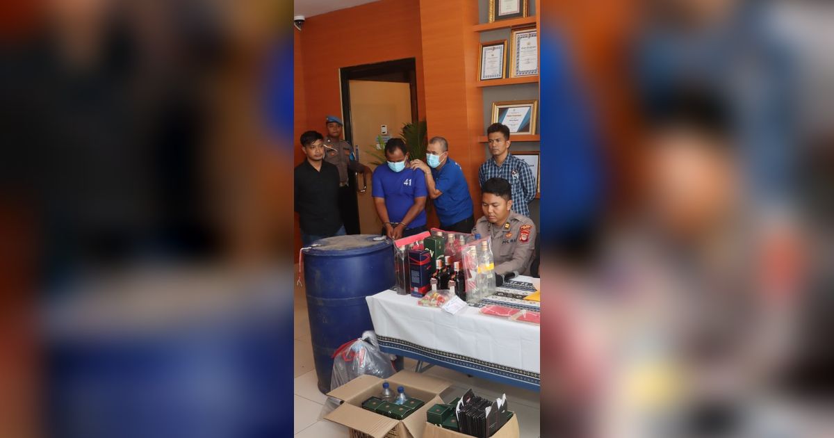 Tewaskan 1 Orang, Pecatan Polisi Racik Miras Oplosan Berbahan Alkohol Disinfektan