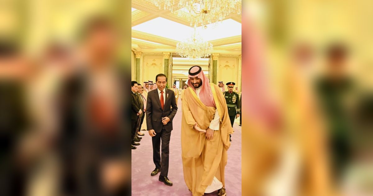 Momen Hangat Jokowi saat Bertemu Pangeran MBS di Istana Al-Yamamah