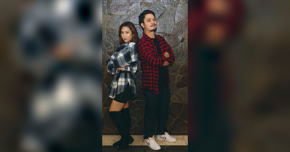 Sherina Reka Ulang Foto Masa Kecil Bareng Derby Romero, Masih Cocok Jadi Pilot Imut
