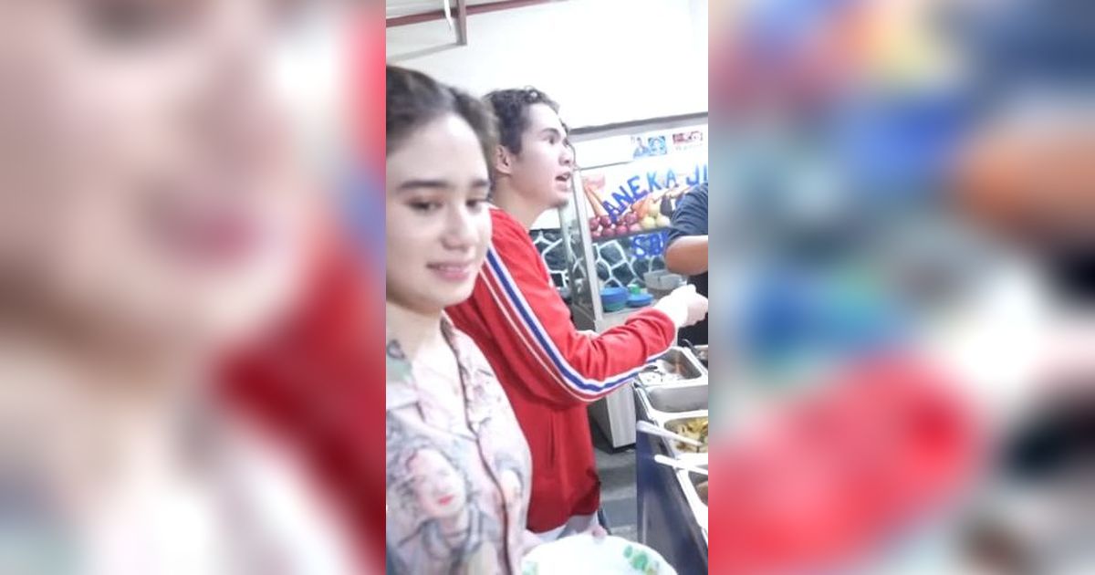 Usai Manggung Dul Jaelani Makan di Pinggir Jalan Bareng Pacar, Ketemu Pengamen Unik 'Saya Suka Ada Rekamannya Gak'