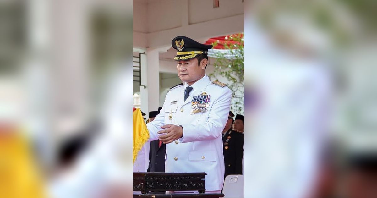 Namanya Jadi Sorotan KPK, Bupati Lamongan Yuhronur Efendi Ternyata Punya Segudang Prestasi