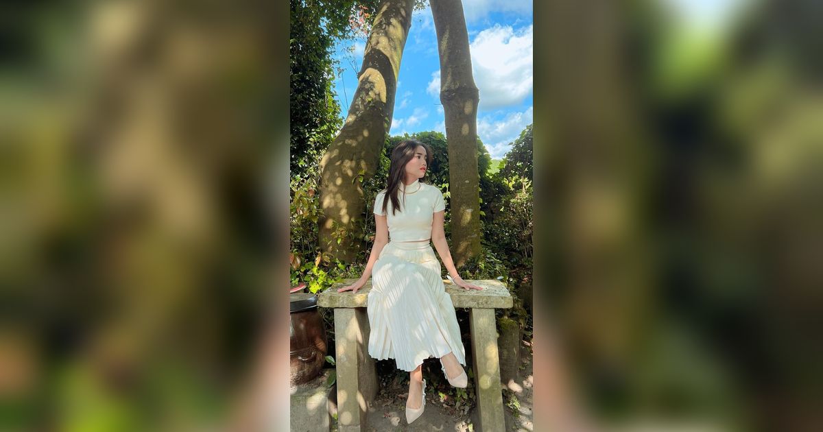 8 Potret Fuji Jalani Photoshoot di Pulau Jeju Korea Selatan , Simpel tapi Hasilnya Menawan