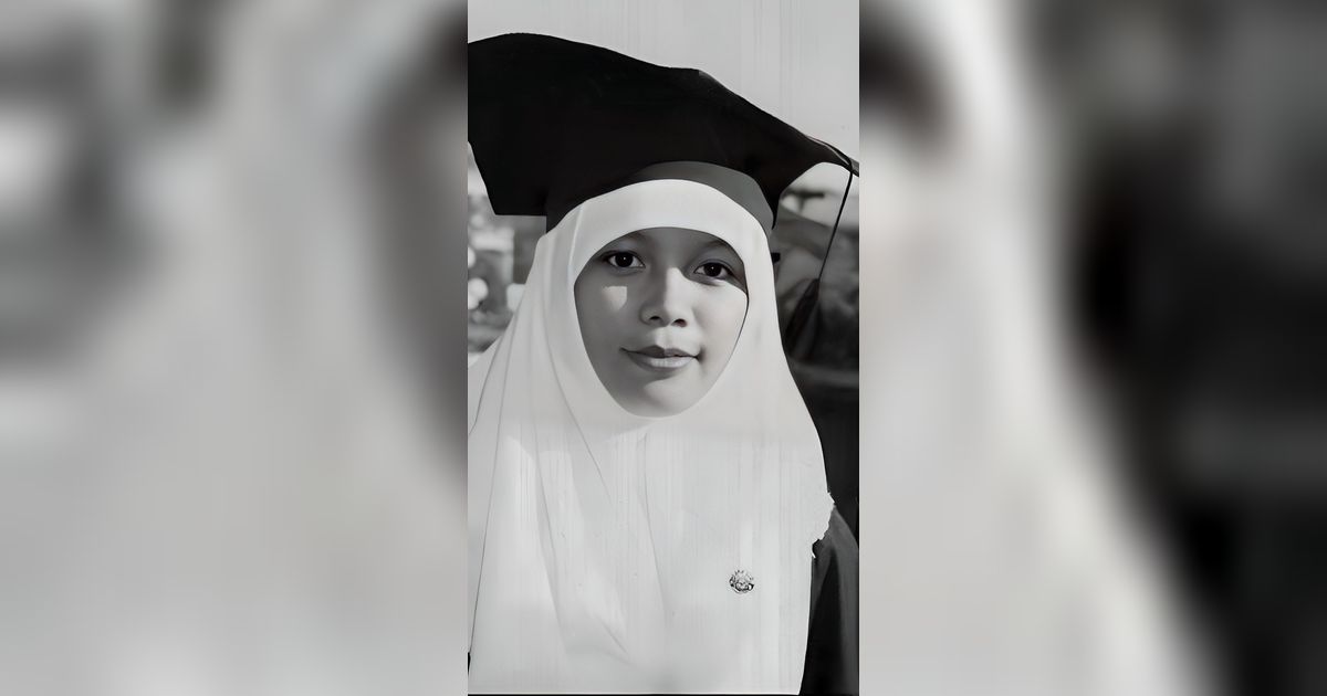Cucu Pendiri Pondok Pesantren Ini Ketemu Jodoh Saat KKN, Sekarang Jadi Calon Ibu Negara