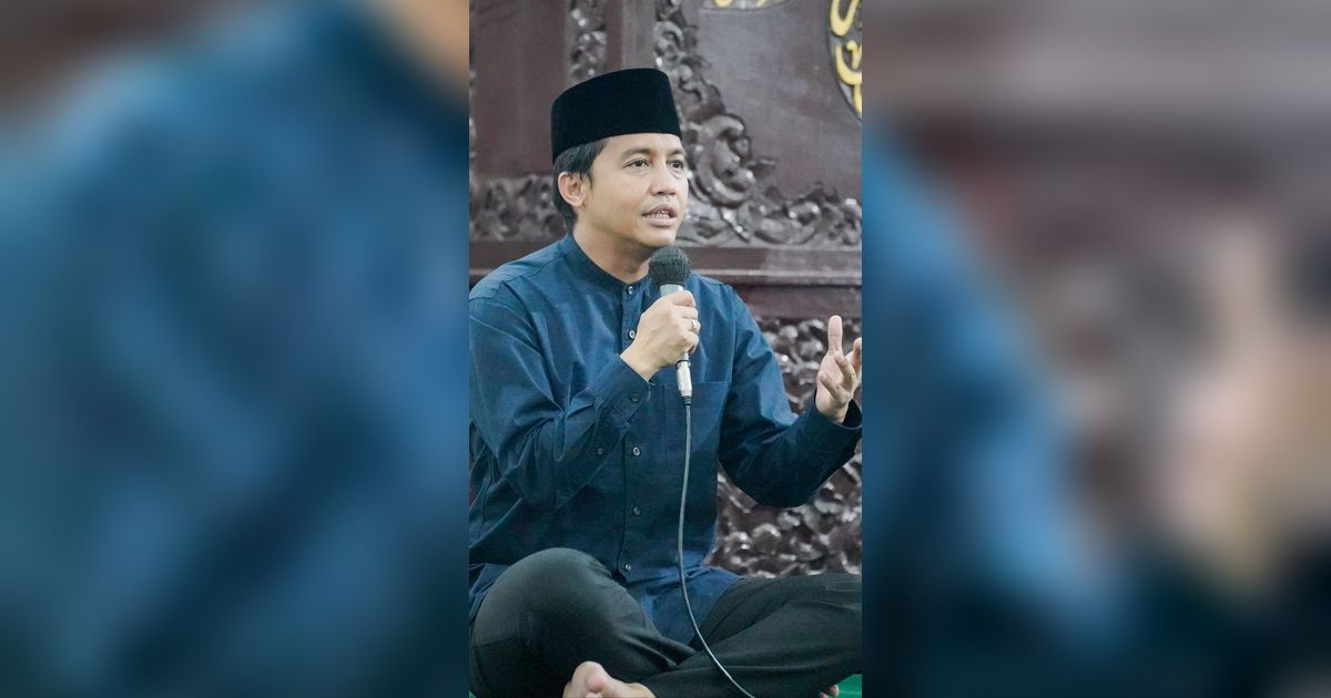Bagikan Sertifikat Tanah Wakaf di Indramayu, Wamen Raja Juli: Komitmen Jalankan Amanah Presiden Jokowi