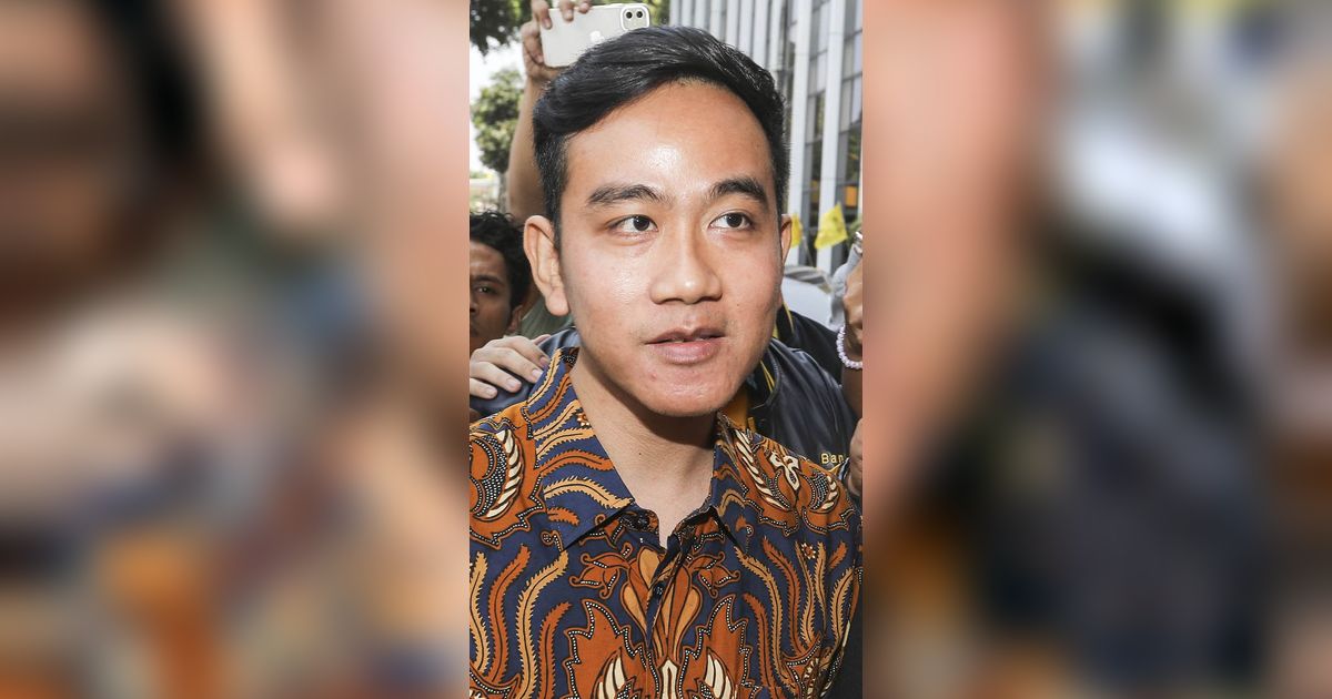 Gibran Menjawab: Soal Dinasti Politik, Sanksi dan Nasibnya di PDIP