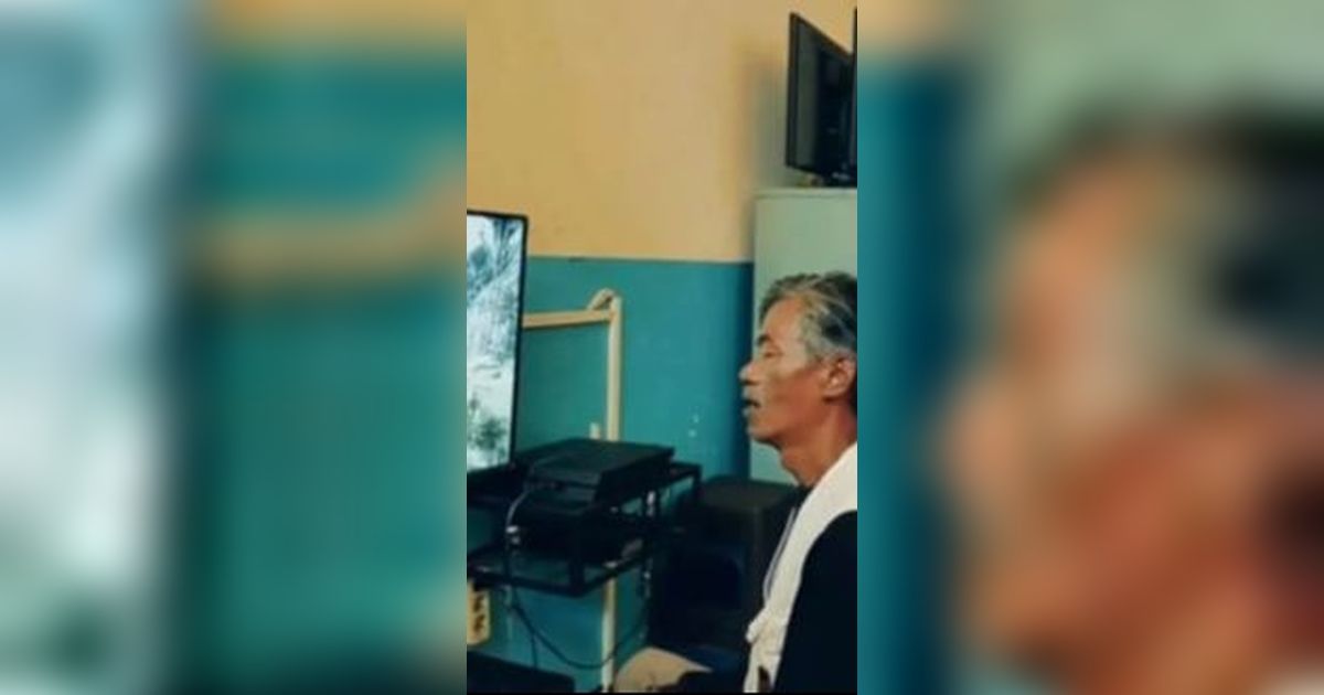 Gokil, Kakek Ini Main Game di Rental PS Sampai 9 Jam Ditemani Segelas Kopi