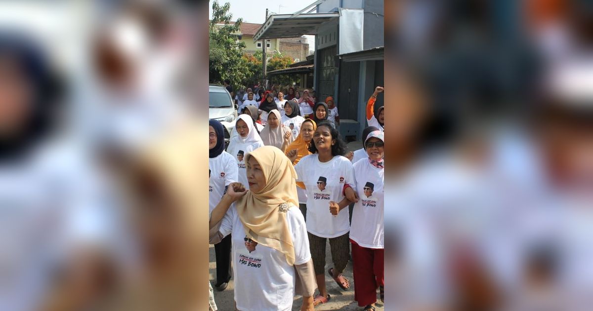 Antusias Ratusan Warga Pondok Kacang Bar Jalan Santai Bareng Relawan Prabowo