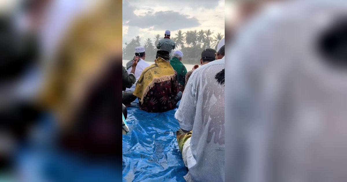 Warga Jambi Salat Istisqa Minta Hujan, Doanya Langsung Diijabah