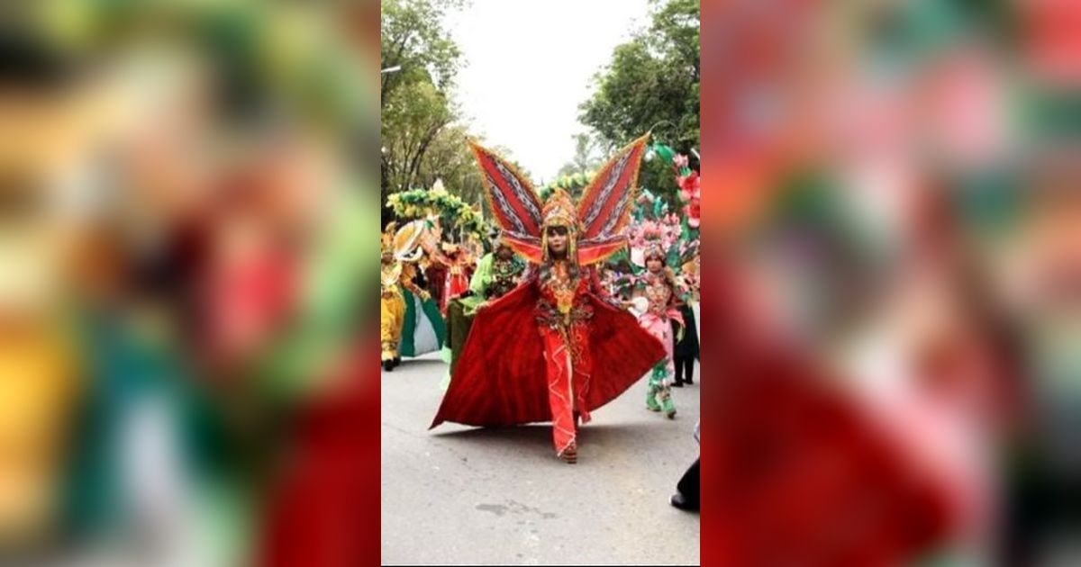 Melihat Miniatur Indonesia di Bontang City Carnival