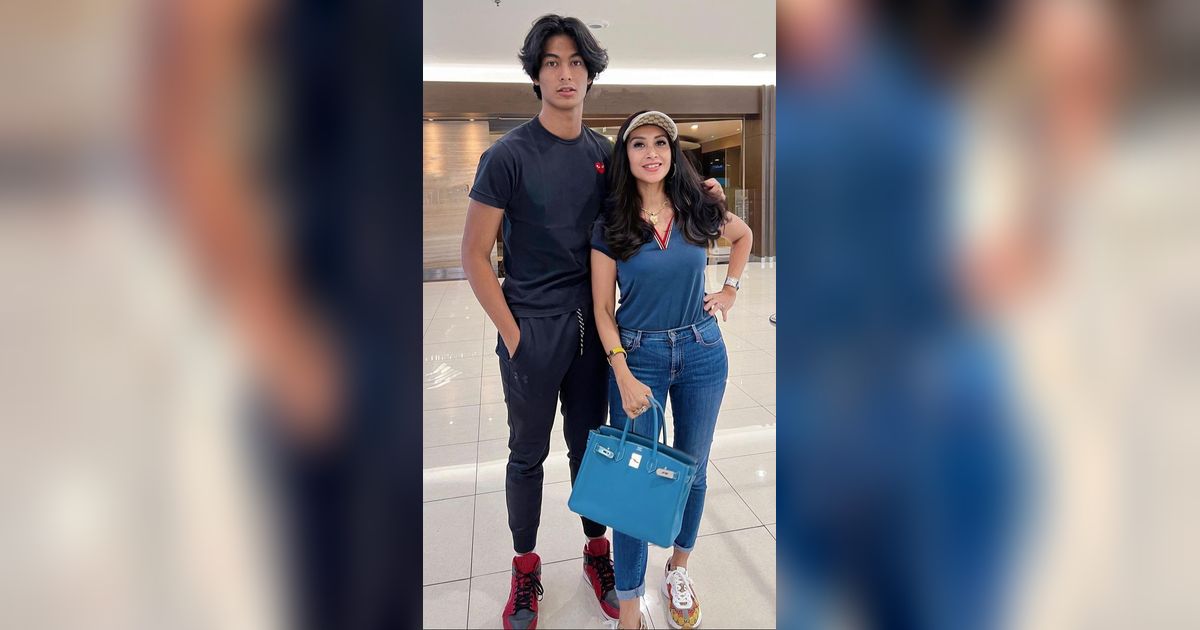 Dikira Pacaran, Inilah 9 Potret Diah Permatasari dengan Putranya yang Beda 35 Tahun, Sama-Sama Suka Liburan Bareng