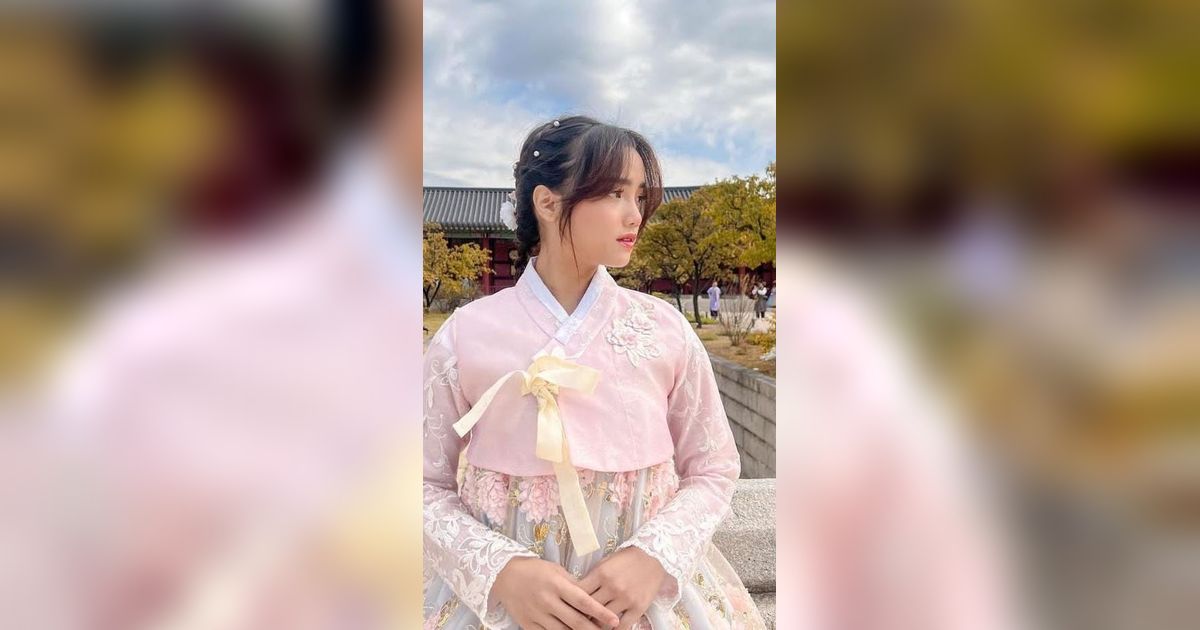 Potret Cantik Fuji Pakai Hanbok di Korea Selatan, Vibes ala Drakor Kerajaan - Disebut Putri Mahkota