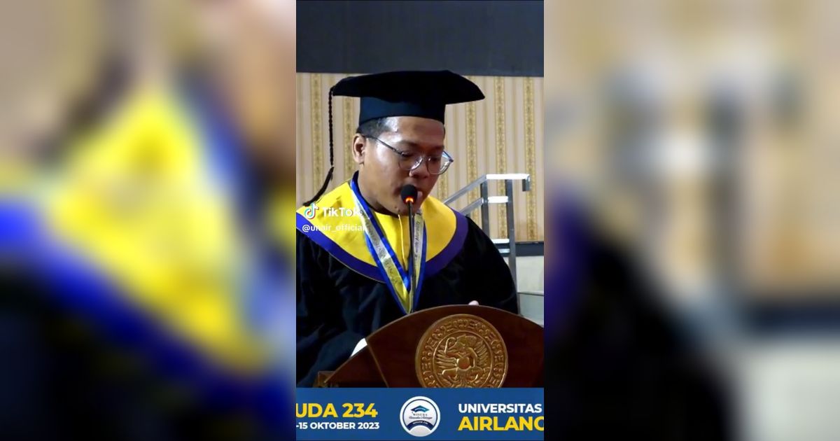 Viral Wisudawan Iseng Berpantun di Depan Rektor, Tak Terduga Malah Dapat Beasiswa S2 Sampai Lulus