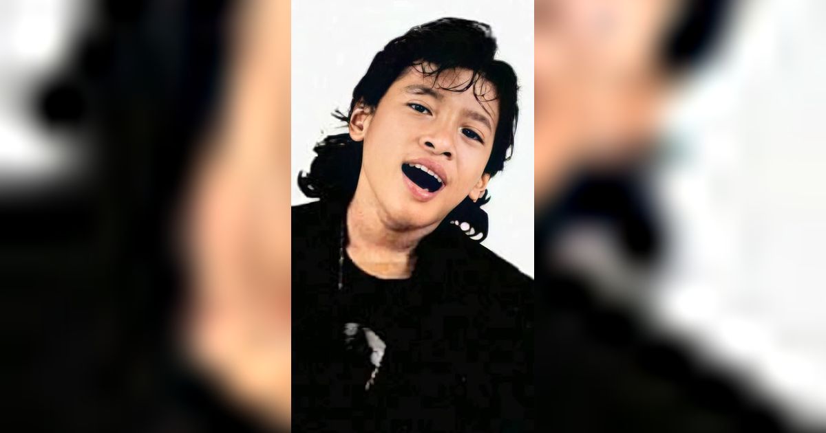 7 Potret Rumah Mendiang Abiem Ngesti, Penyanyi Dangdut yang Ngetop Tahun 90-an, Tak Terawat dan Banyak Ayam Berkeliaran