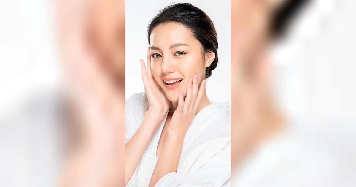 Makeup Artist Bagikan Teknik Percantik Mata Kecil dengan Bulu Mata Palsu