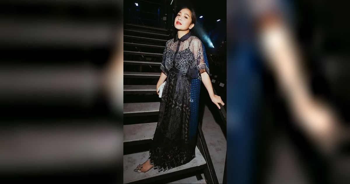Sepatu Kaca Nagita Slavina Dibanderol Belasan Juta, Ternyata Banyak Ditemuin di Olshop dan Harganya Cuma Seratus Ribuan