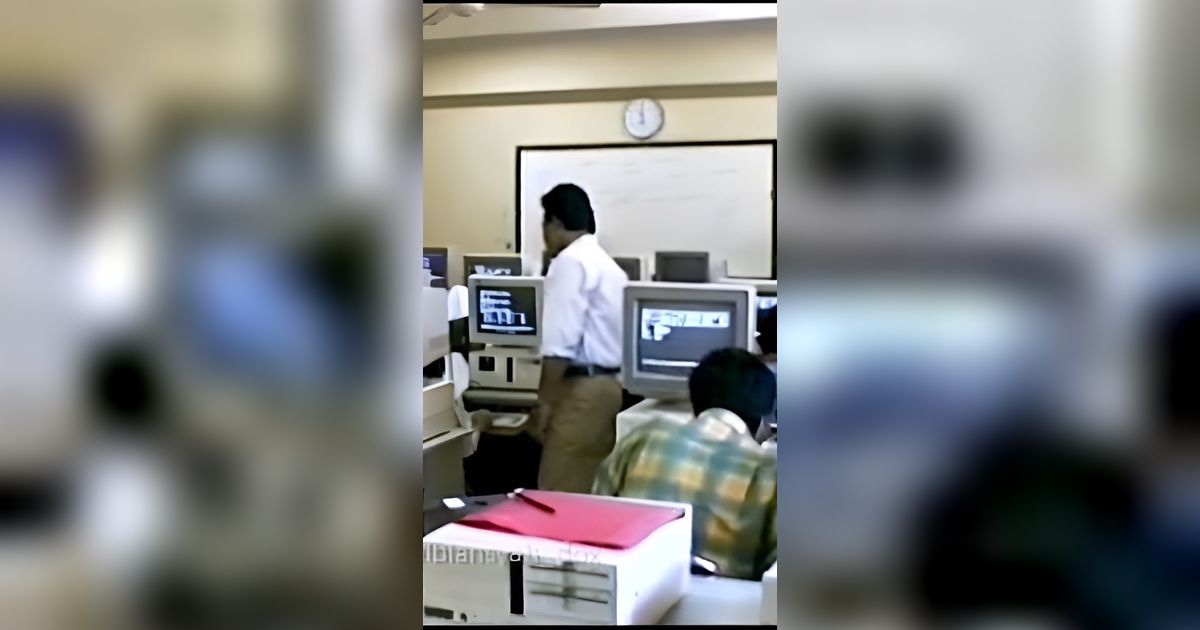 Suasana Perkuliahan di Universitas Pasundan Tahun 1955 Ini Bikin Nostalgia, Komputer Tabung hingga Gaya Rambut Mahasiswa Mirip Nike Ardila