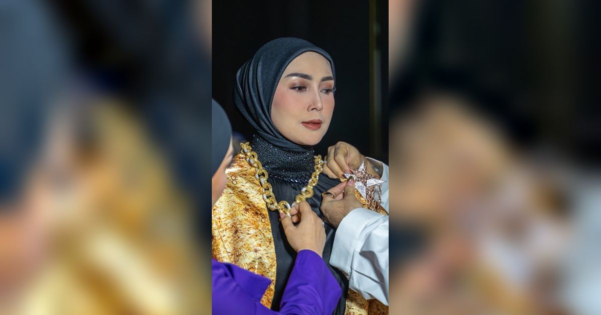 Membangkitkan Industri Fesyen Muslim dari Panggung Catwalk