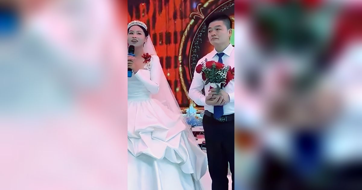 Kisah Sedih Suami Tak Mampu Gelar Resepsi Karena Terlalu Miskin, Kini Buat Pesta Mewah Usai 14 Tahun Menjalani Pernikahan