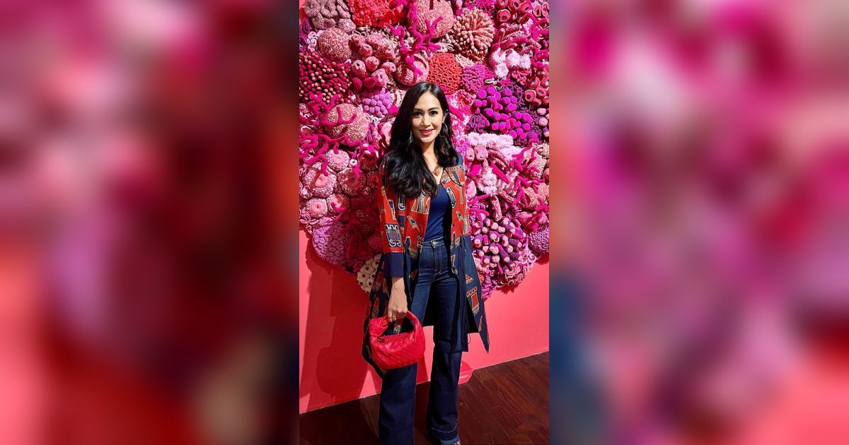 Deretan Foto Diah Permatasari di Usia 52 Tahun yang Fashionable Banget